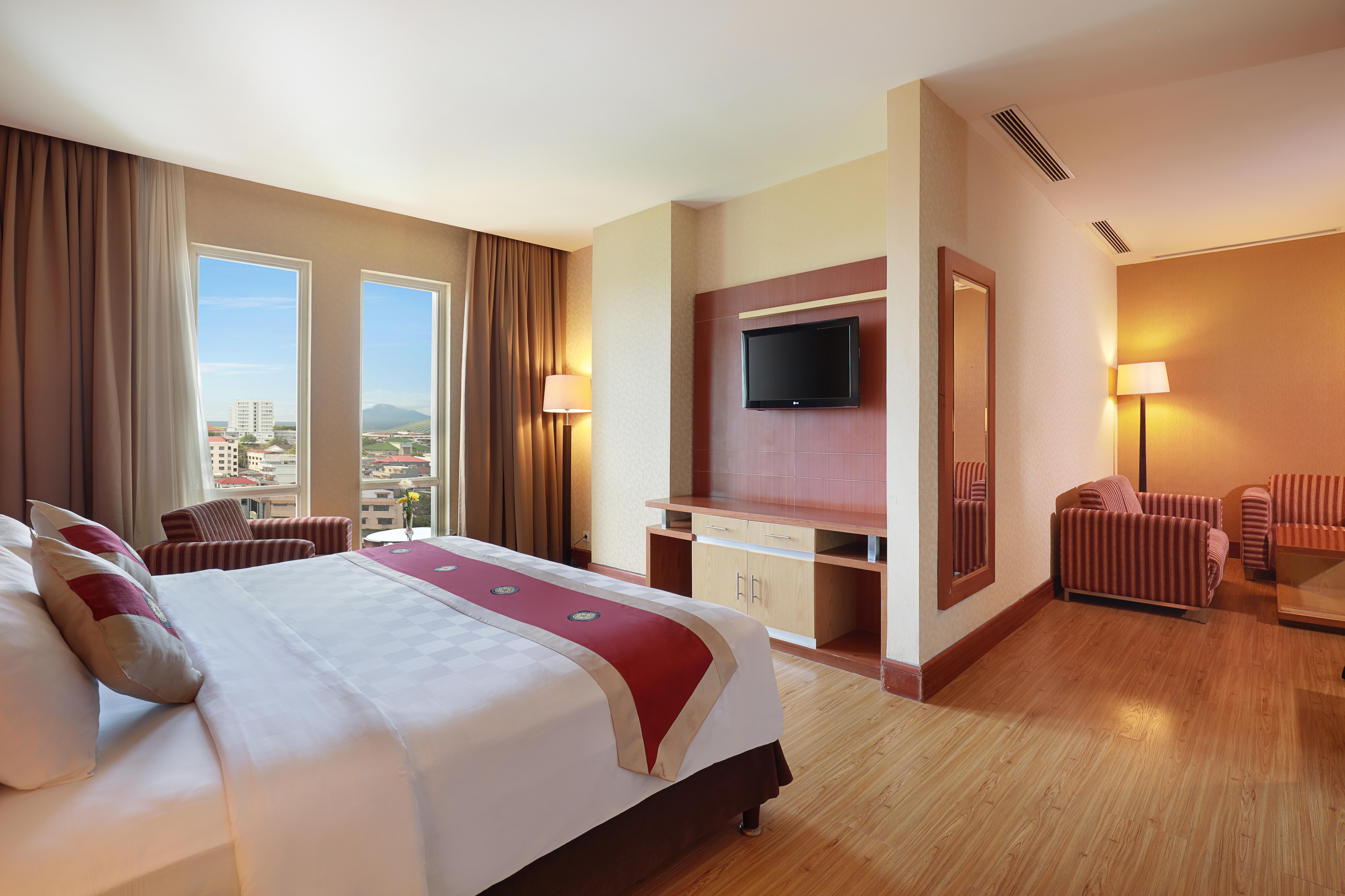 สวิส เบลโฮเต็ล มาเลียวซาน มานาโด Hotel ภายนอก รูปภาพ