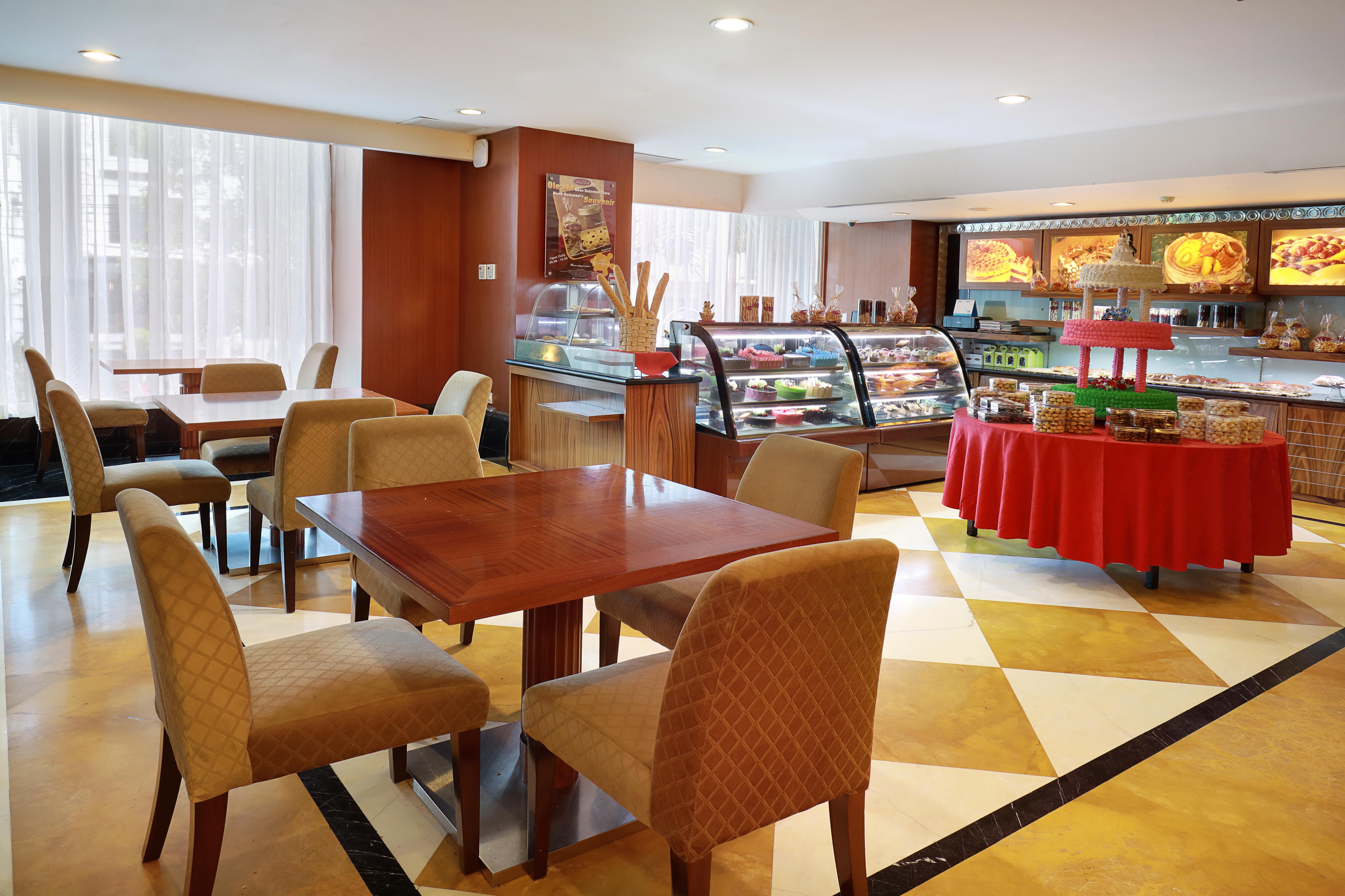 สวิส เบลโฮเต็ล มาเลียวซาน มานาโด Hotel ภายนอก รูปภาพ