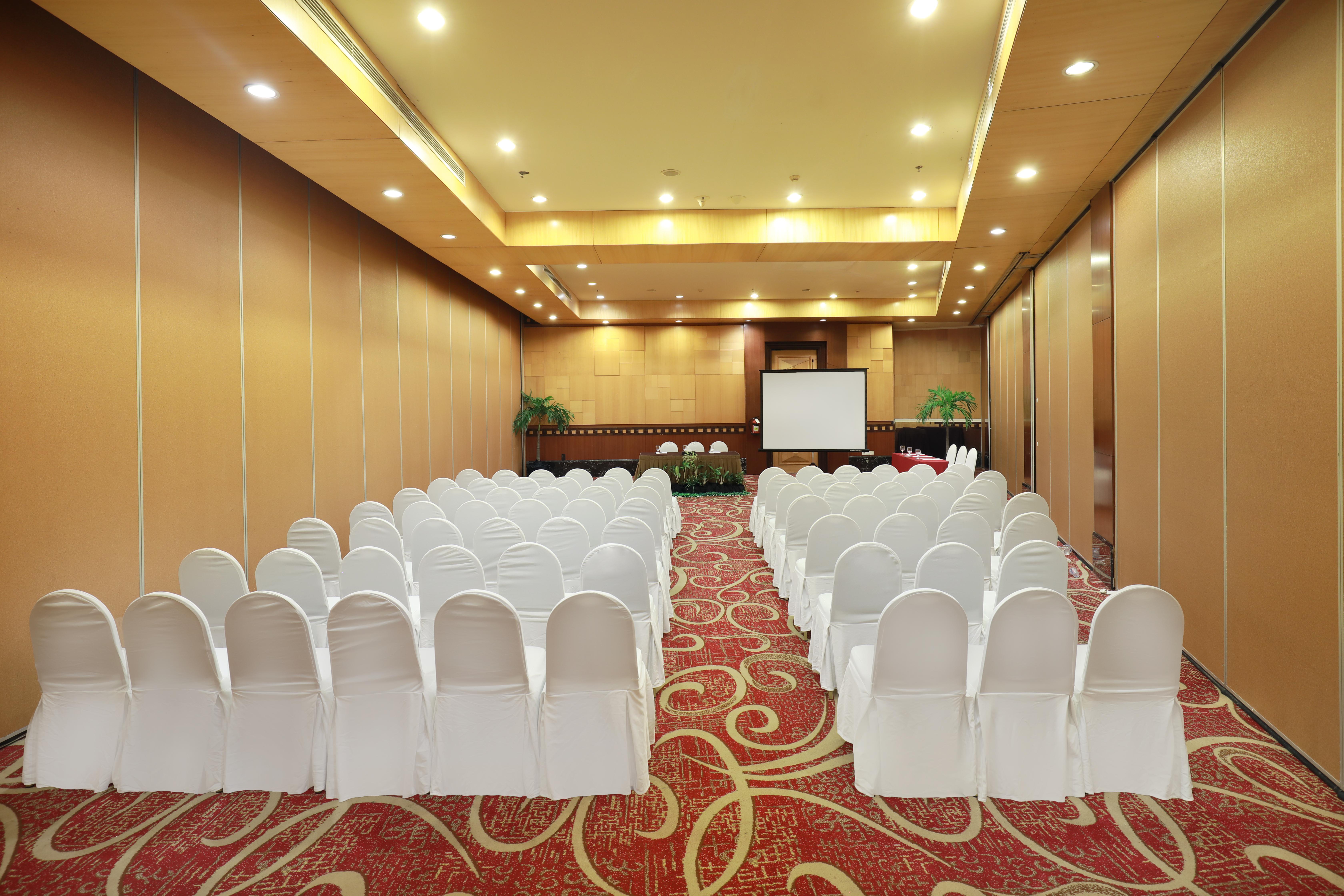สวิส เบลโฮเต็ล มาเลียวซาน มานาโด Hotel ภายนอก รูปภาพ