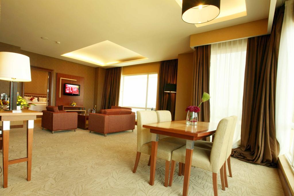 สวิส เบลโฮเต็ล มาเลียวซาน มานาโด Hotel ภายนอก รูปภาพ